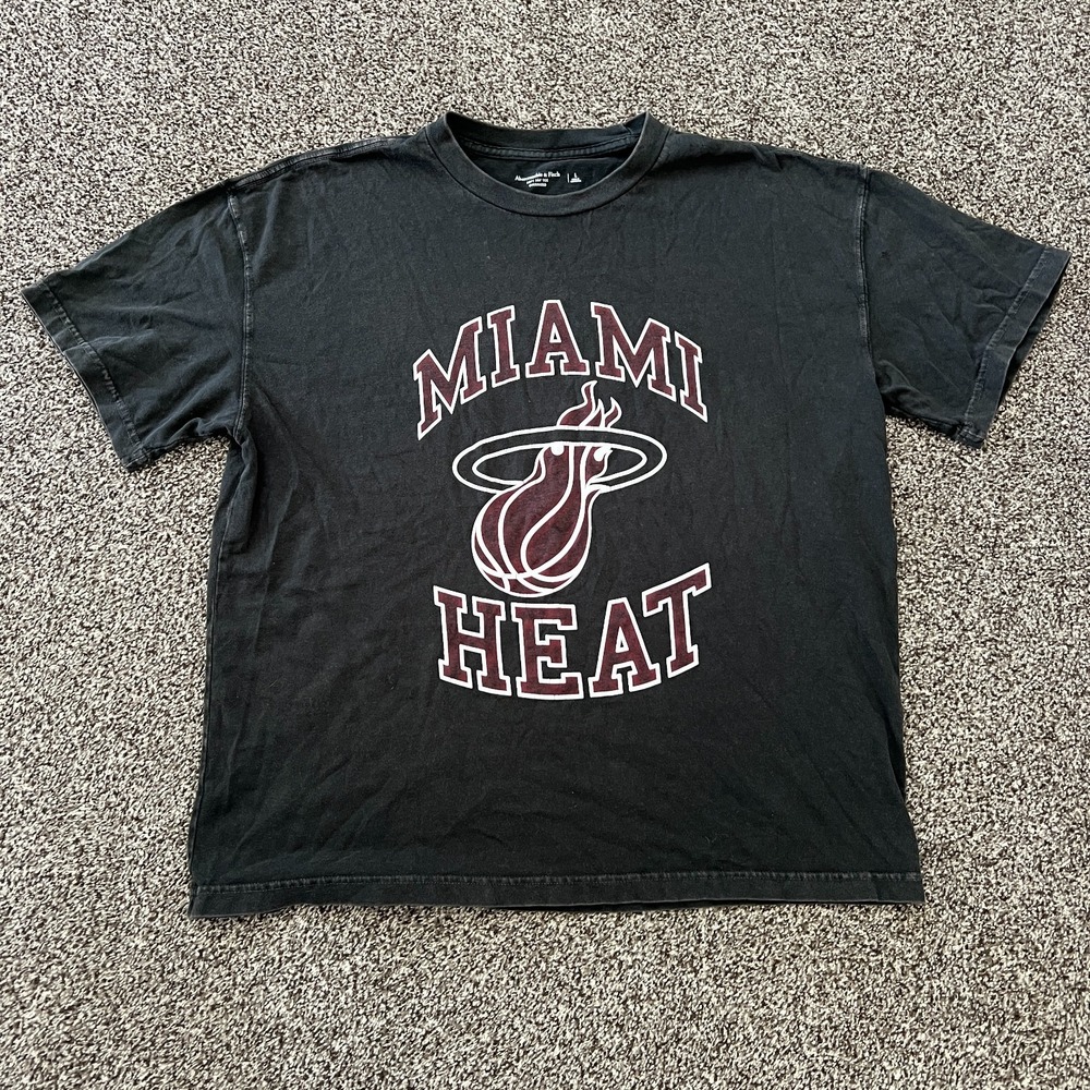 Abercrombie & Fitch Miami Heat Men's L T Shirt Oversized Fit NBA Florida Soft AF